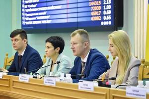 Комиссия будет принимать протоколы без перерывов