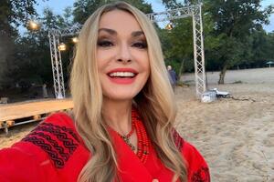 Сумская снялась для Viva с дочерьми