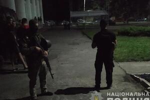 Полиция усилила меры безопасности вблизи окружной комиссии, где ведут пересчет голосов