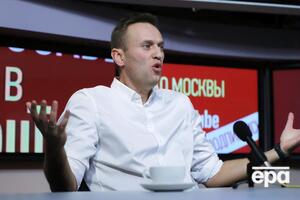 Навальный: Вышел из дома побегать и купить жене цветов