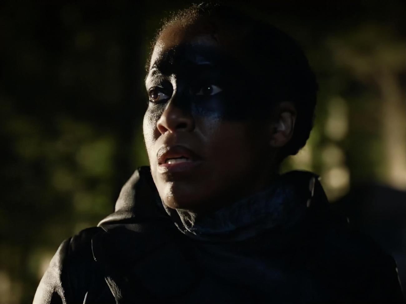 По сюжету&nbsp;супергероев рассматривают как преступников