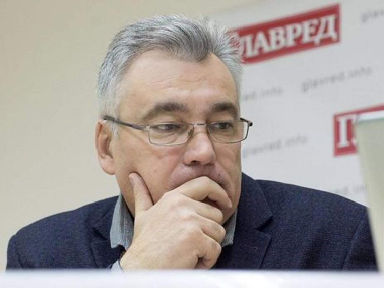 Снегирев:&nbsp;Думаю, таким образом "республикам" на Донбассе дают сигнал о возможности политических компромиссов