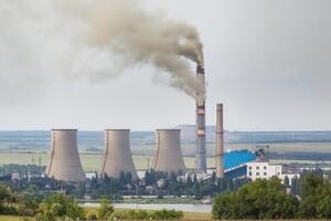 Украина в рамках Договора об учреждении Энергетического сообщества обязалась уменьшать загрязнение воздуха