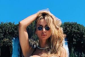 Loboda: Єва попросила встати на носочки. Намагаюся до дочки прислухатися