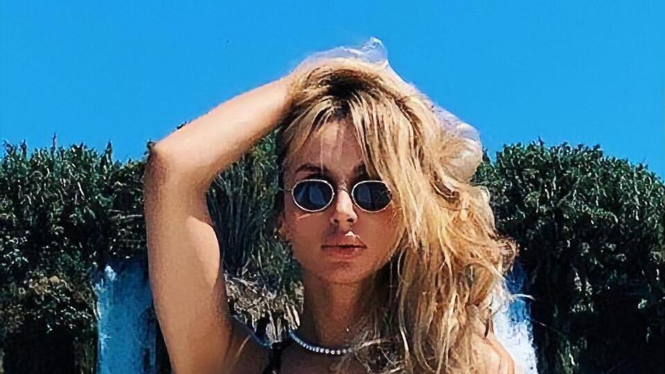 Loboda: Єва попросила встати на носочки. Намагаюся до дочки прислухатися