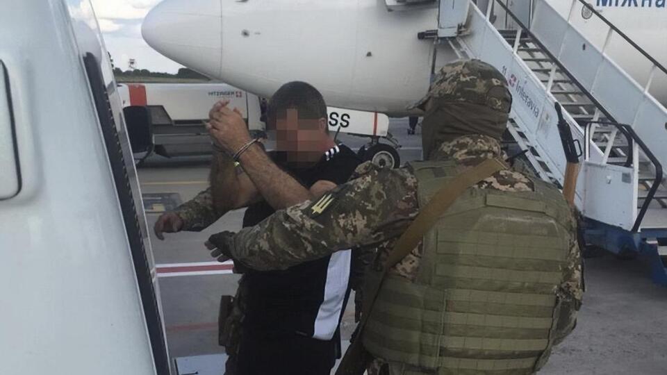 Подозреваемого вернули в Украину