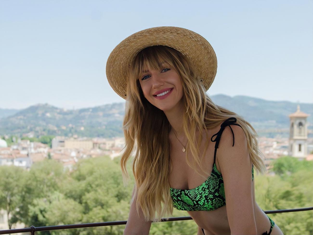 Никитюк под снимком отметила, что количество ее подписчиков достигло трех миллионов