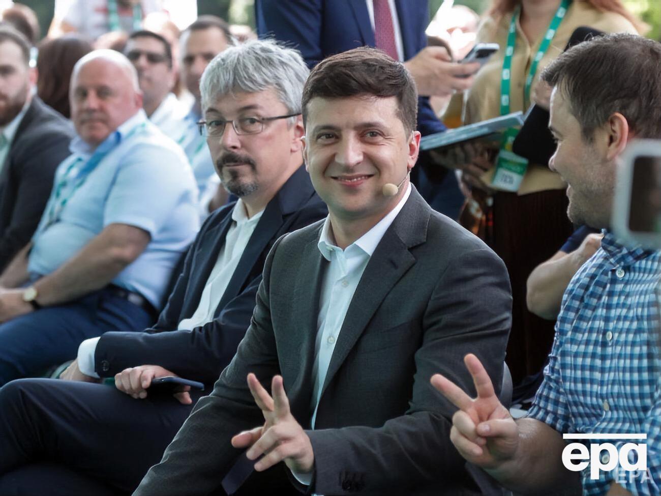Зеленский встретился с членами "Слуги народа"