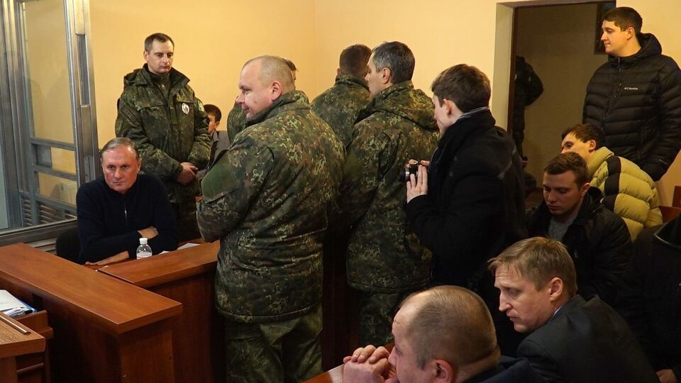 Єфремова доправили в Київ