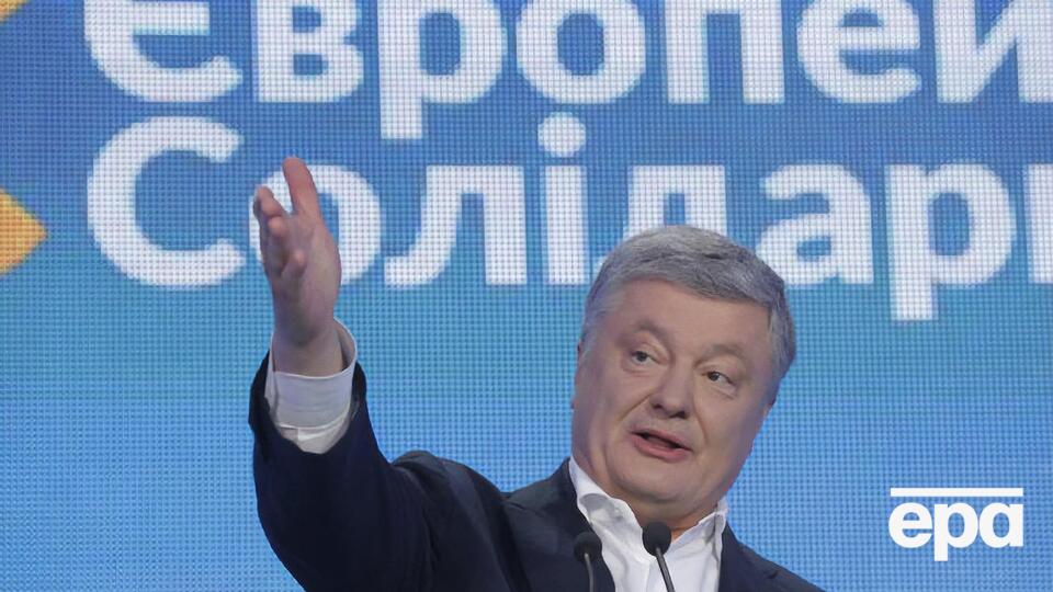 Порошенко: Ми не виключаємо, що матеріали виходять за межі України – у РФ