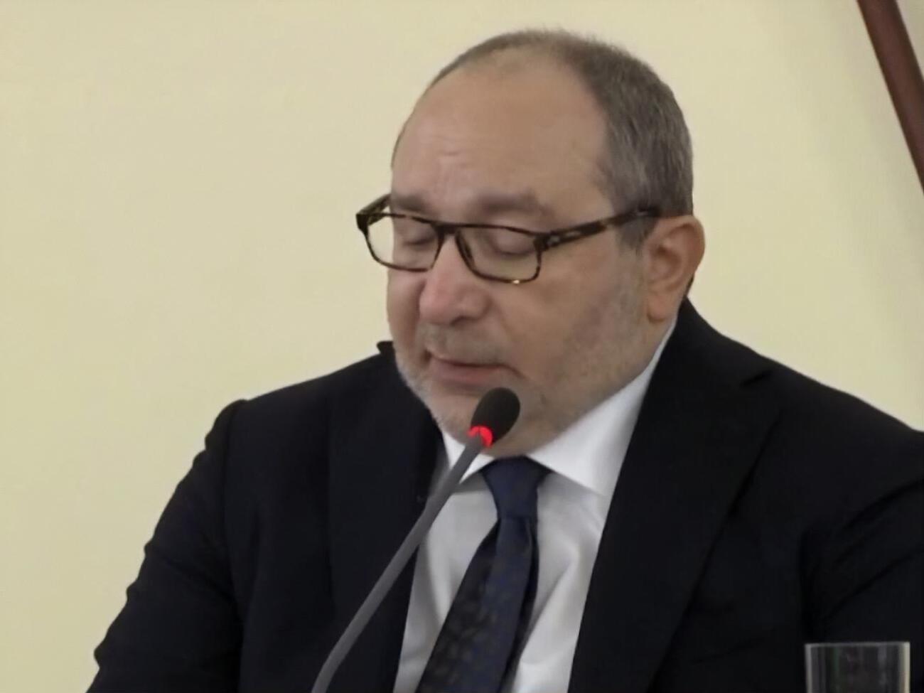 Кернес:&nbsp;Мне задают вопрос, как это происходит в городе Харькове, что мы все делаем для людей, много чего хорошего, красивого, а Черняк на сессии горсовета говорит, что мы тупые