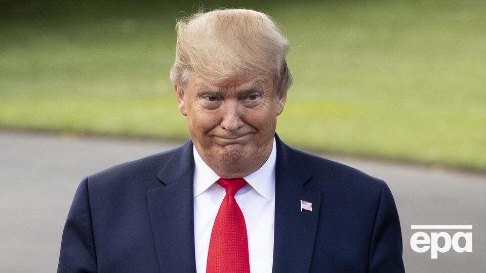 Трамп телефоном привітав президента України Володимира Зеленського з перемогою партії "Слуга народу" на виборах у Раду
