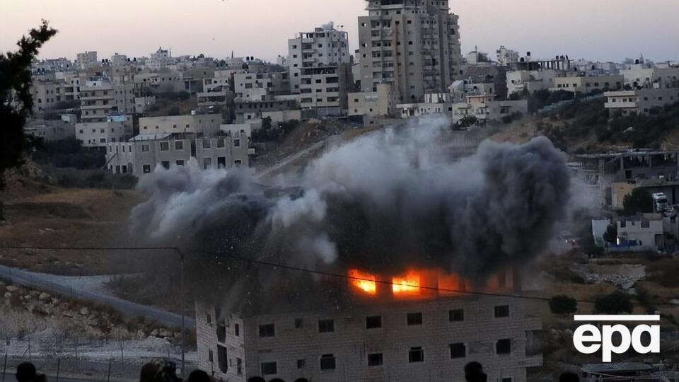 В Ізраїлі заявили, що будинки були розташовані занадто близько до розділового паркану
