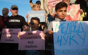 Цымбалюк (слева) принимал участие в акции на Майдане 2 июля