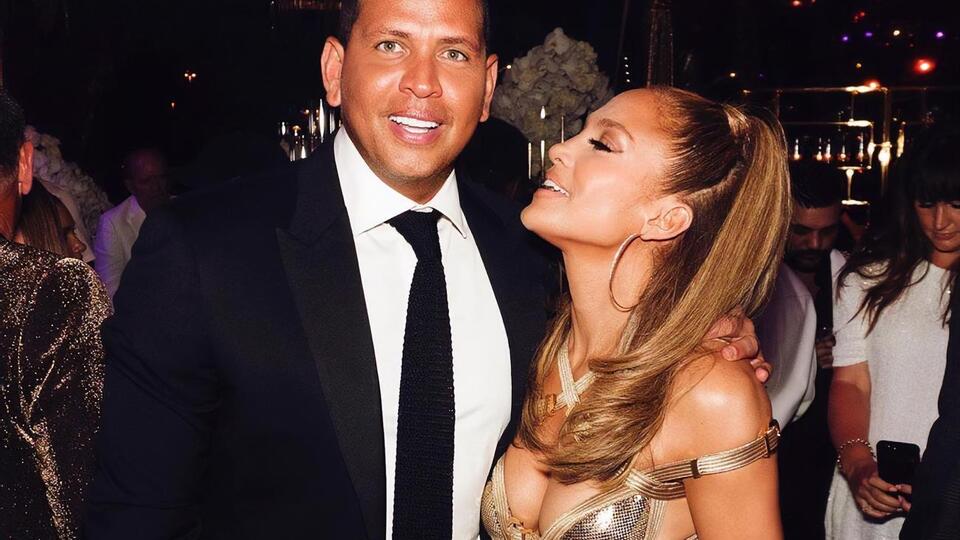 Лопес супроводжував наречений, Родрігес