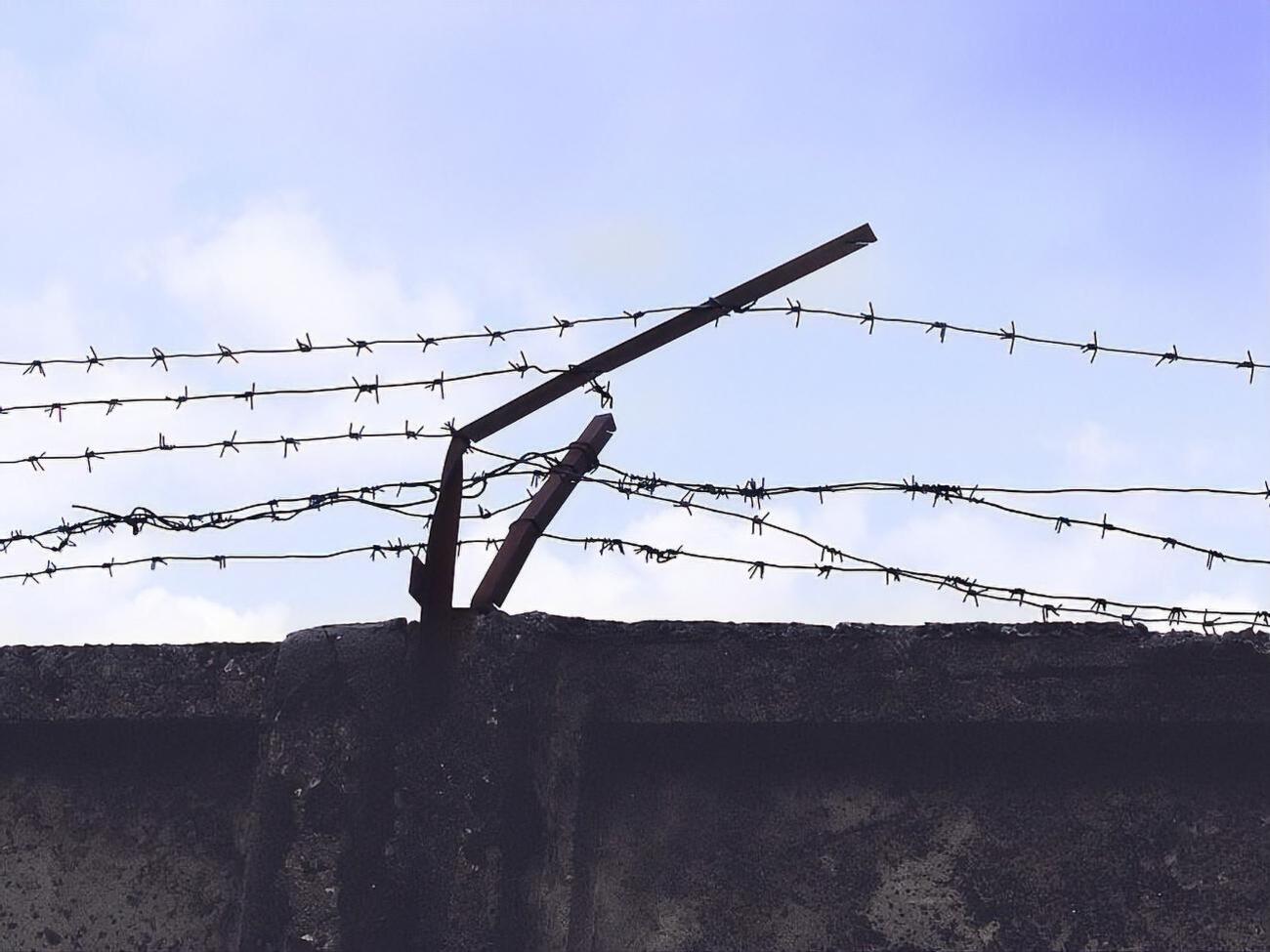 Существующий в Крыму изолятор переполнен