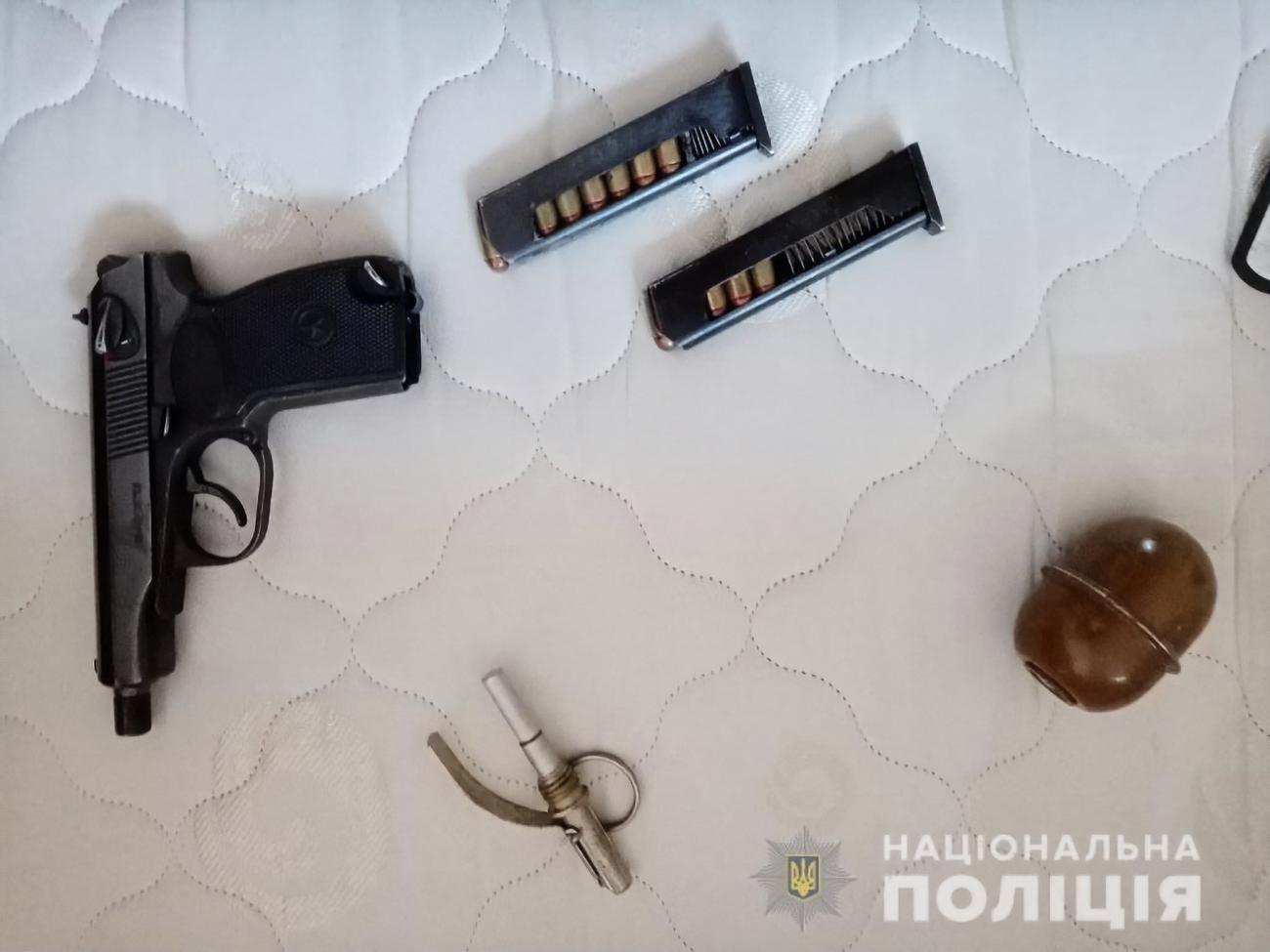 Сьогодні поліцейські проводили обшуки