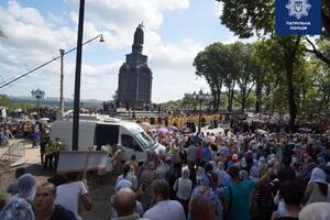 Сегодня проходит крестный ход прихожан УПЦ МП