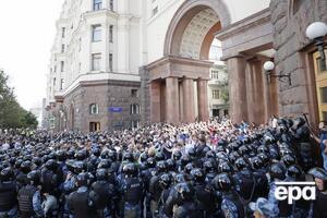 У Москві відбувається акція проти недопуску кандидатів від опозиції в Мосміськдуму, правоохоронці затримали 520 осіб. Фоторепортаж