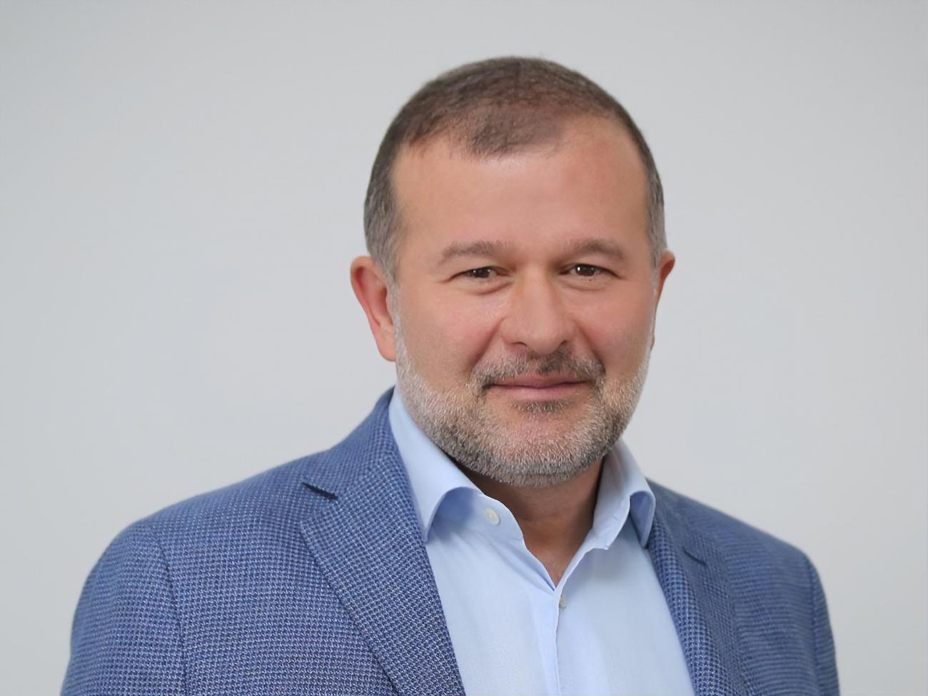 Балога баллотировался от партии "Единый центр"