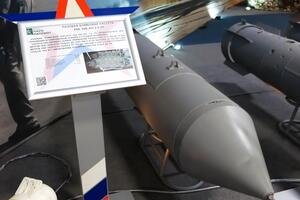Міноборони РФ показало на виставці касетні бомби