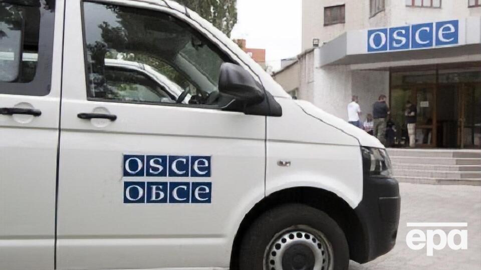 СММ ОБСЕ является невооруженной гражданской миссией, которая наблюдает за ситуацией во всех регионах Украины