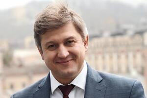 Данилюк: У нас в стране кадровый голод
