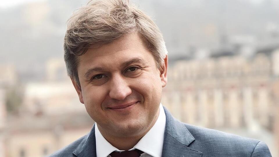 Данилюк: У нас в стране кадровый голод