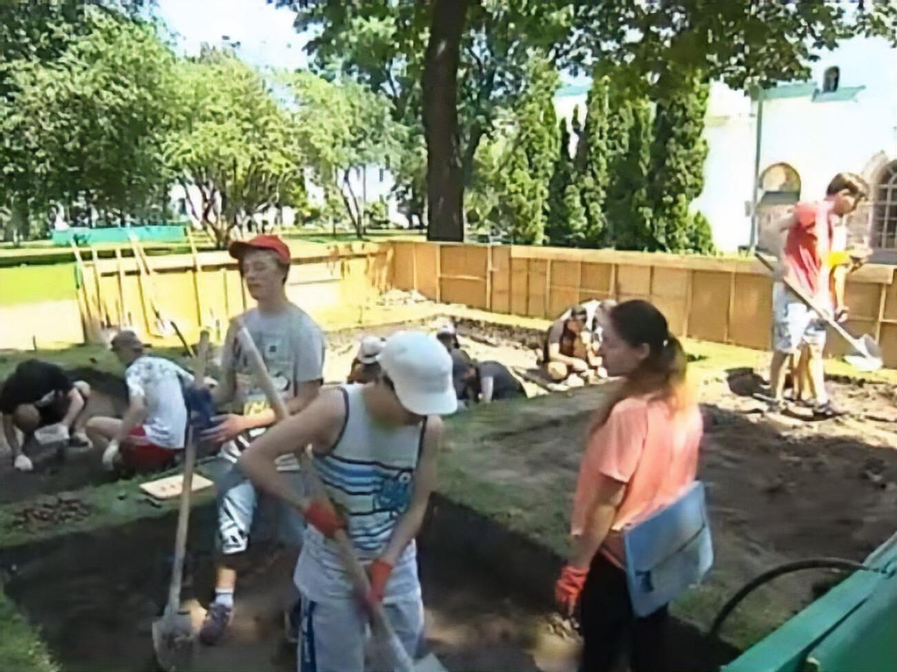 Раскопки в Софии Киевской продлятся минимум до конца сезона