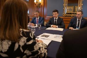 Зеленський перебуває з робочим візитом у Канаді