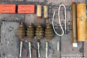 Родственники задержанного рассказали полицейским, что опасные предметы он хранил в доме с 2014–2015 годов