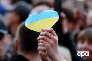Позаблоковий статус України підтримує 25,3% опитаних