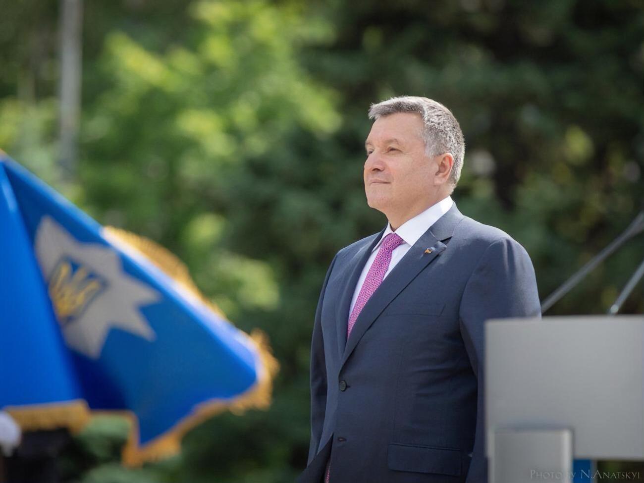 Аваков: Порошенко методично душив боязкі паростки надій у 2014 році, він у цьому винен