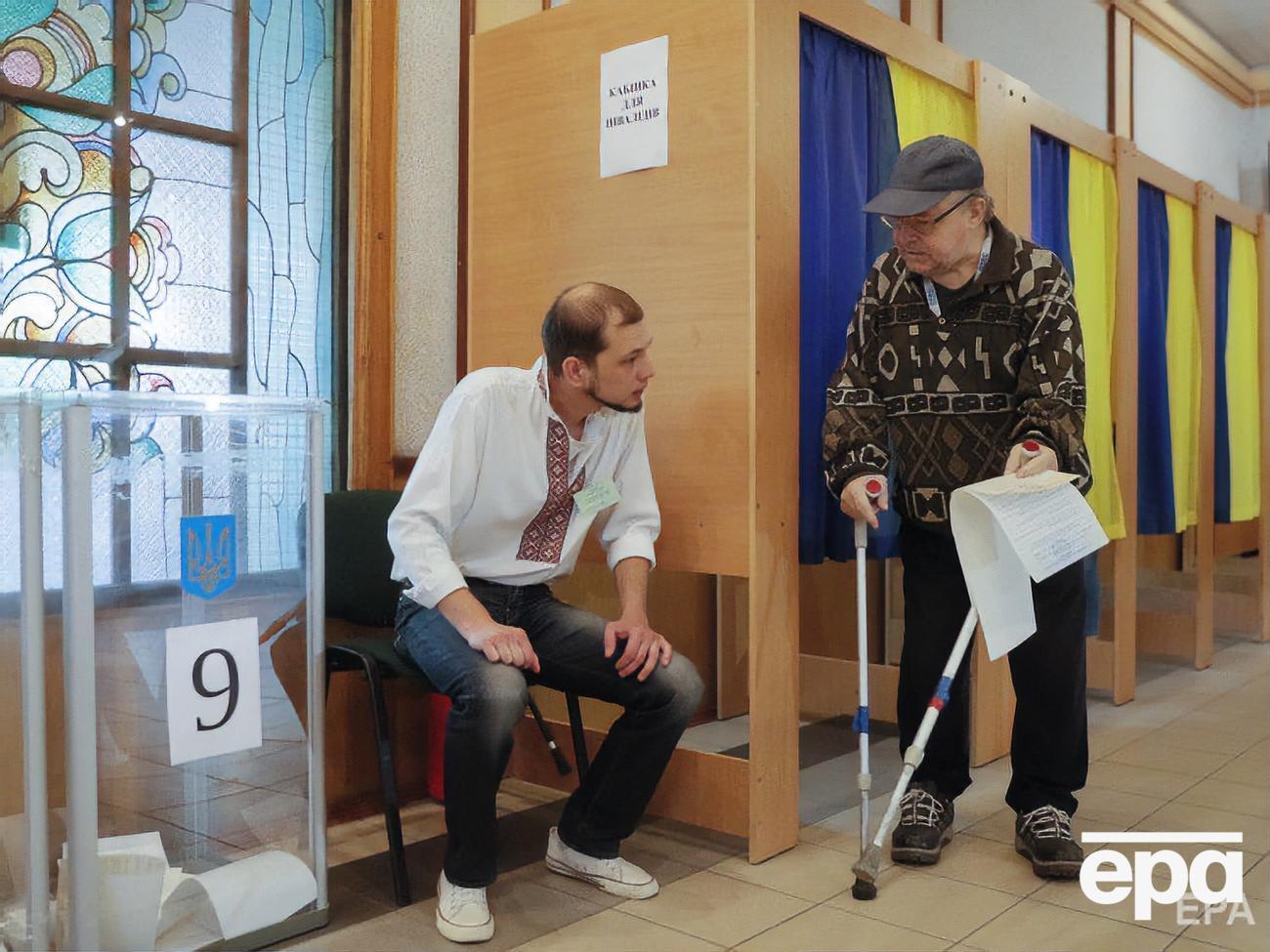 Позачергові парламентські вибори в Україні відбулися 21 липня