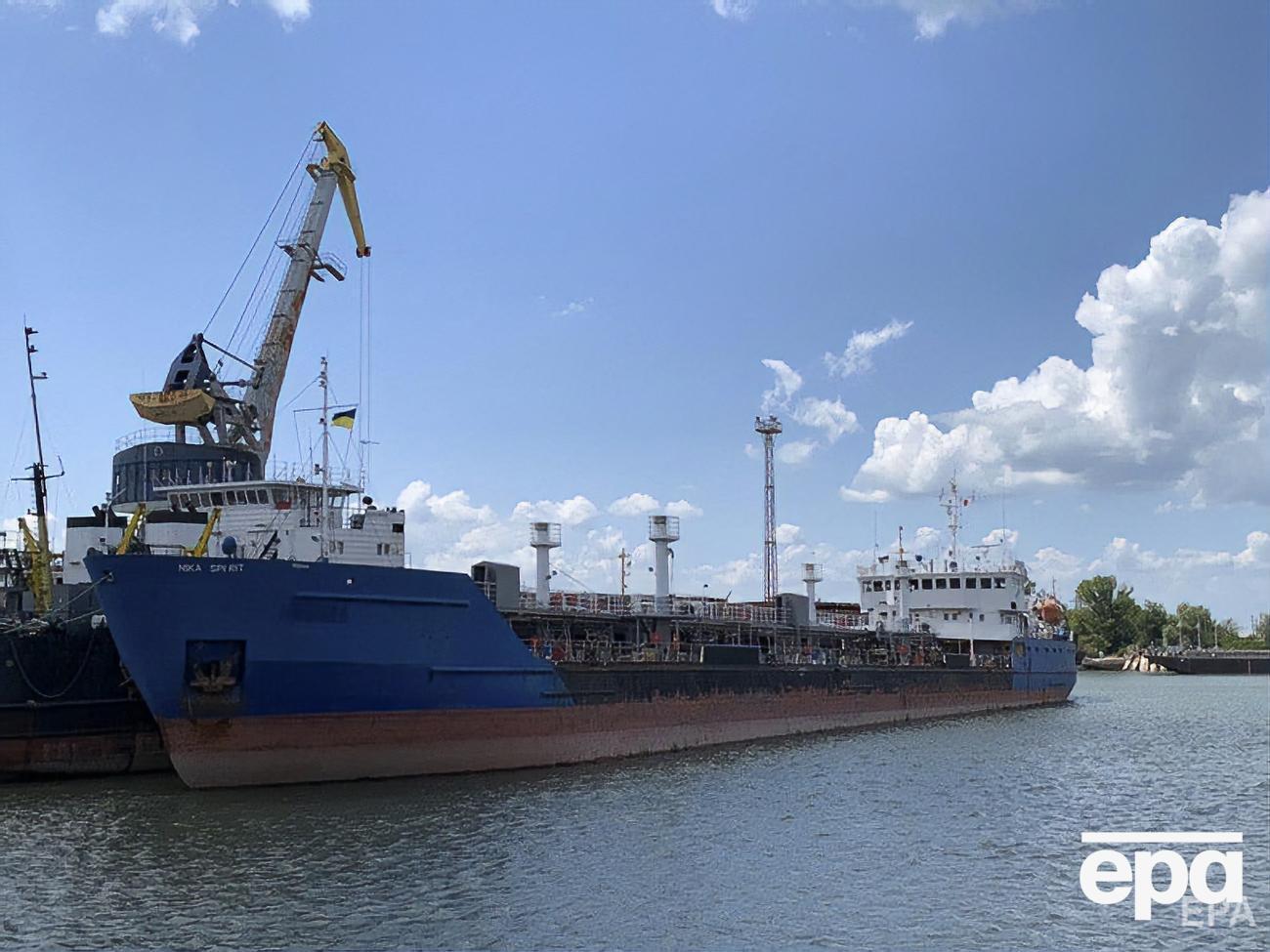 Суд в Одессе наложил арест на российский танкер