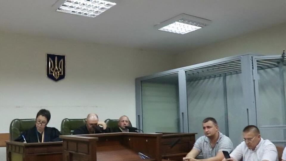 Слідство вважає, що Кулик за півтора року придбав майна на суму більшу, ніж його зарплата за п'ять років
