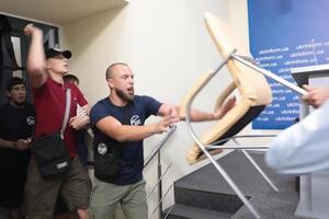Заподіяний збиток оцінюють у кілька десятків тисяч гривень, повідомили в "Укрінформі"