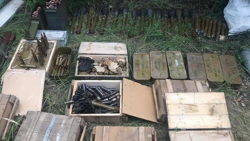 Все изъятое отправили на экспертизу, сообщили в полиции