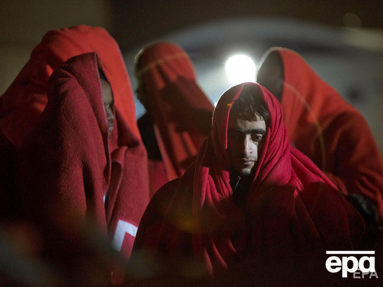 Усе більше біженців прагне покинути Лівію