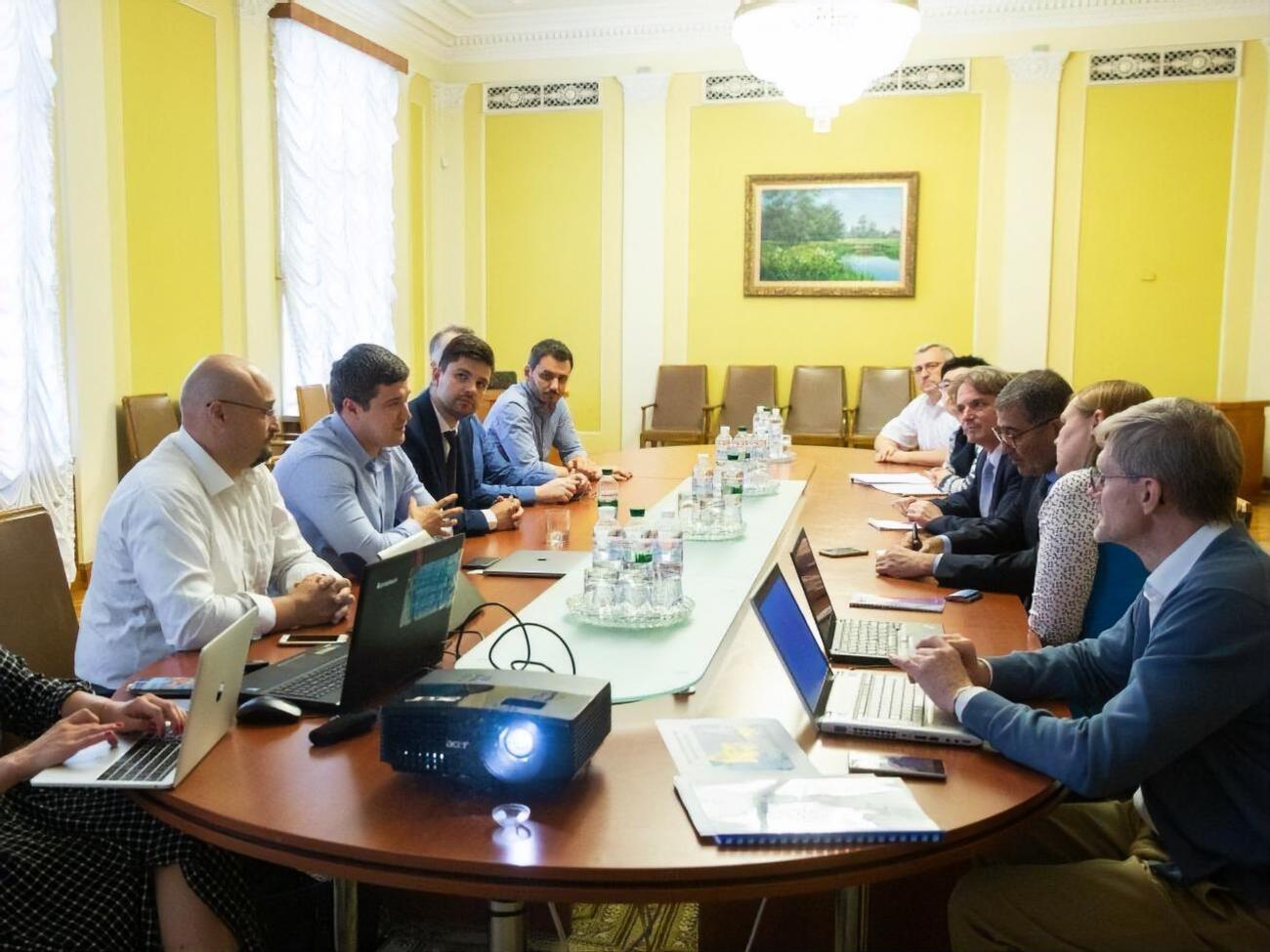 Федоров зустрівся з представниками Світового банку