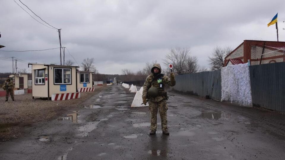 Українська сторона відкрила пункт пропуску "Золоте" в березні 2019 року