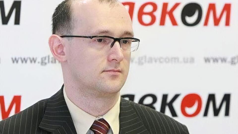 Юрий Корольчук: Заводы продают свою продукцию за валюту и по рыночным ценам. И тарифы на электроэнергию у нас низкие