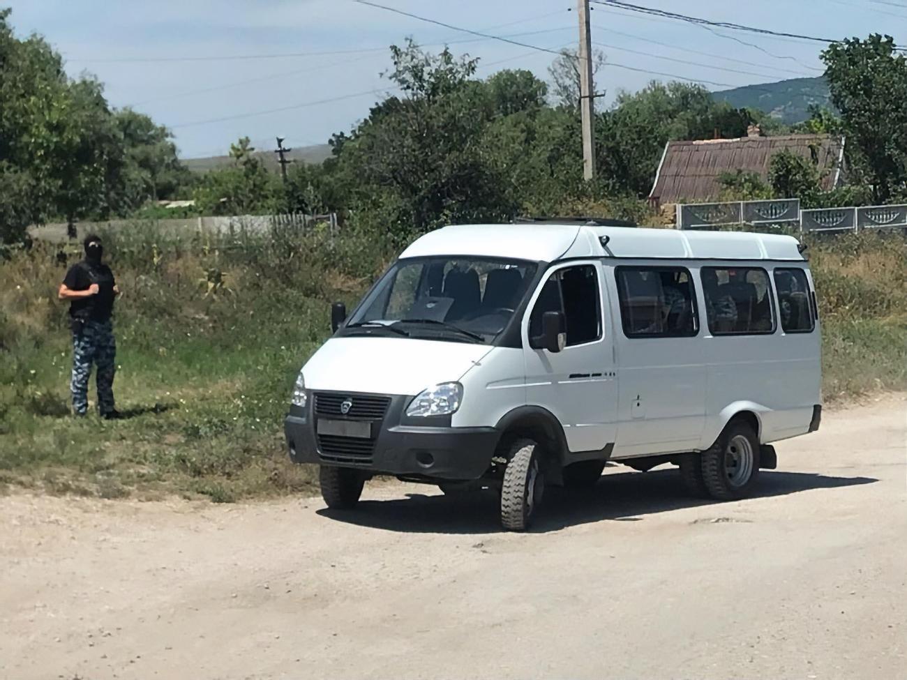 На место прибыл российский ОМОН