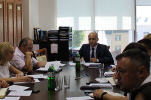 Кизь (в центре) известен по ряду резонансных дел, которые вела ГПУ