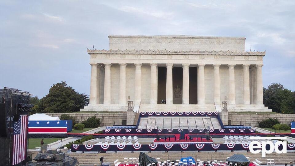 Торжества проходили возле мемориала Линкольна