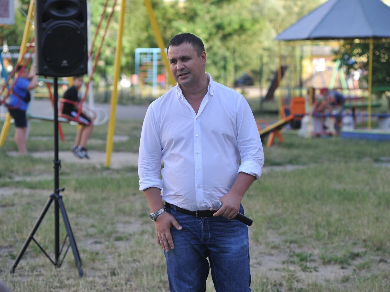 Максим Микитась:&nbsp;Мои эмоции, может, и излишни, но негодяям я всегда говорю то, что он них думаю, в лицо!