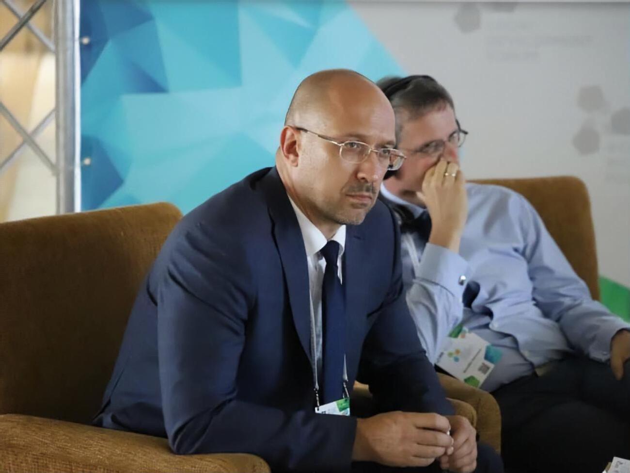 Шмигалю (зліва) 43 роки