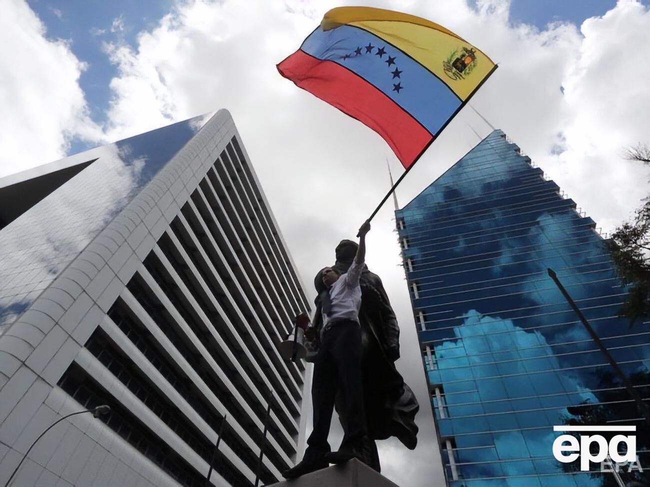 В Венесуэле продолжается политический кризис