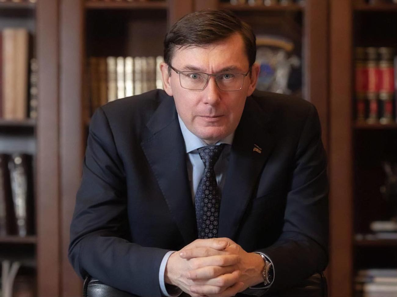 Луценко повідомив, що Генпрокуратура відреагувала на намір телеканала NewsOnе провести телеміст із російським телеканалом