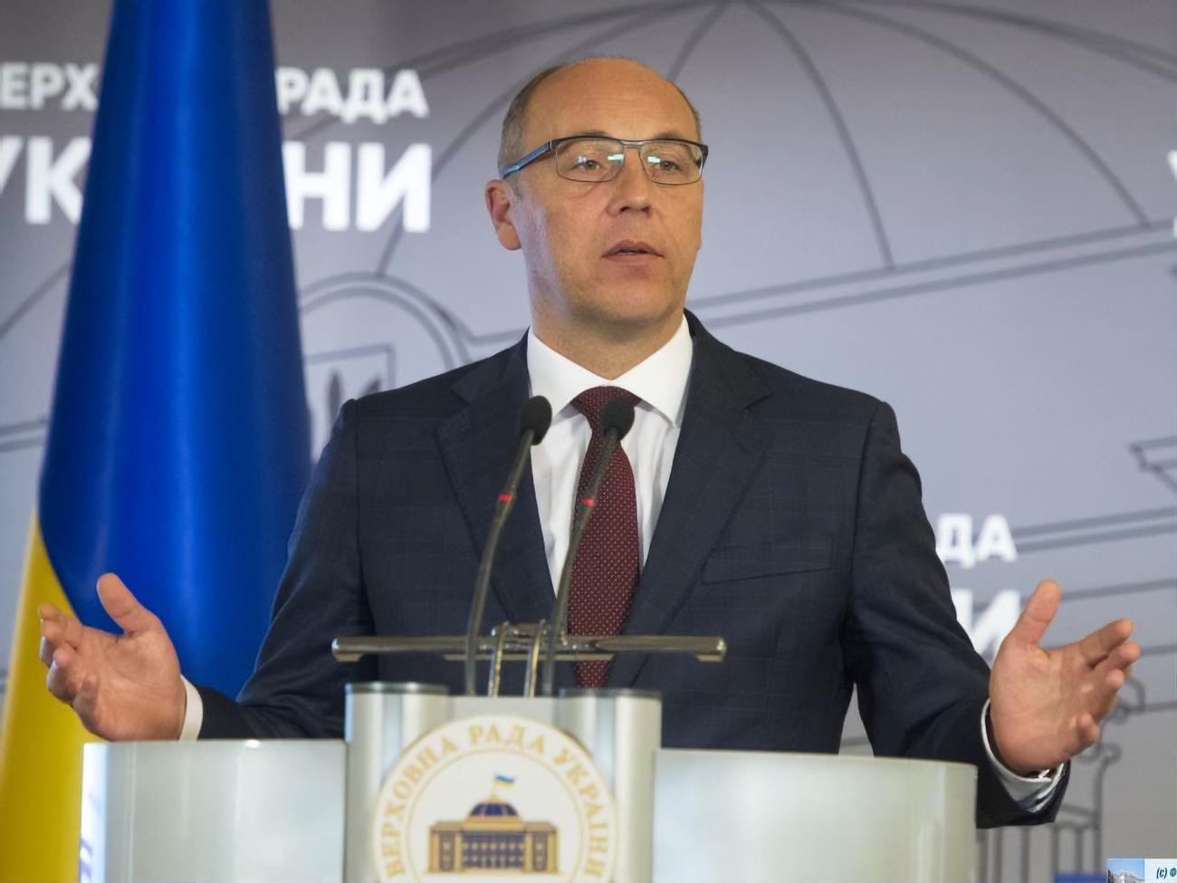 Парубій: Сподіваюся, що депутати відволічуться від виборів і приїдуть у Київ на свої робочі місця